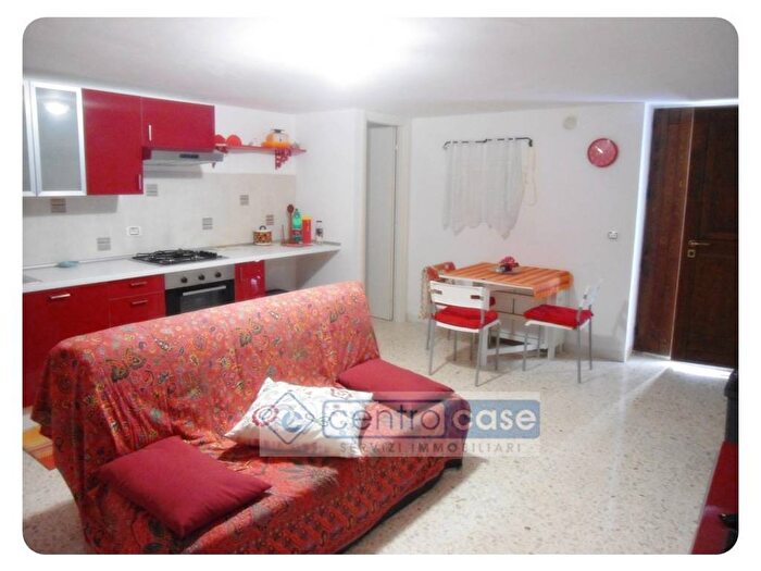 Appartamento trilocale in affitto in Via Atratina, Gaeta