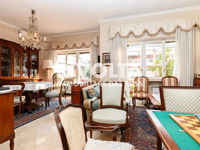 Appartamento con 6 locali in vendita in Flaminia, Roma