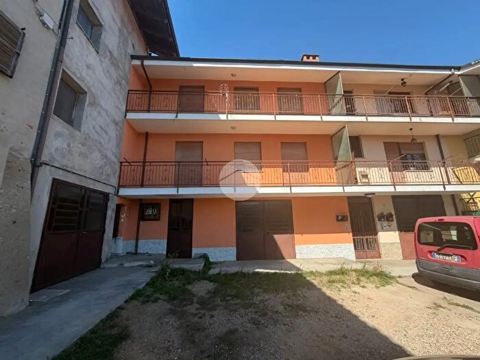 Appartamento con 6 locali in vendita in Borgata Pogolotti, Giaveno