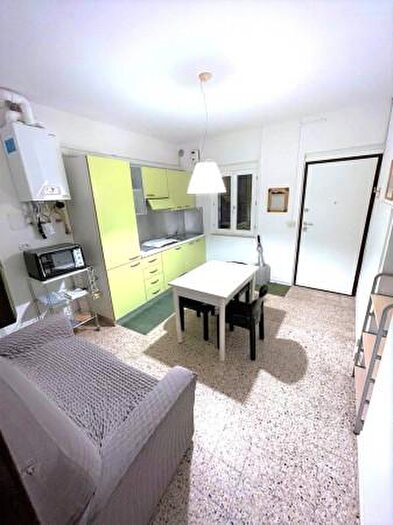 Appartamento quadrilocale in vendita in Via dei Vasari, Urbino