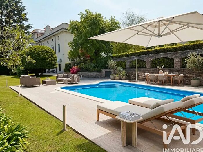 Casa con 8 locali in vendita in Via Eridio, Desenzano Del Garda