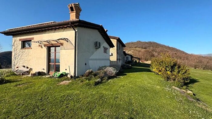Casa in vendita in Narni