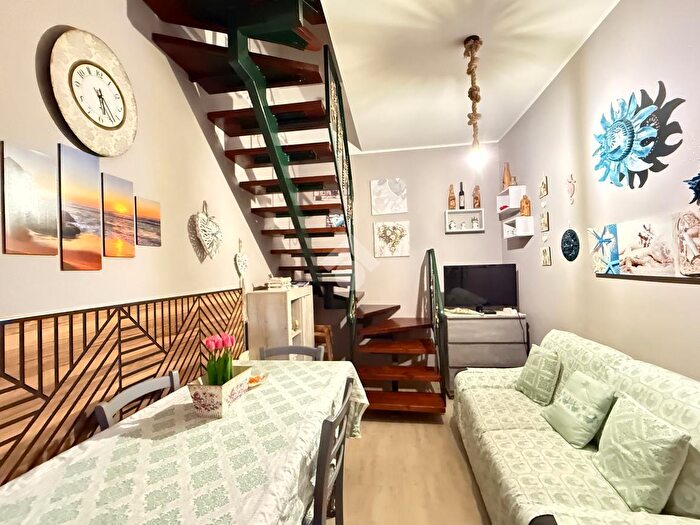 Casa trilocale in vendita in Via Parigi, Villasimius