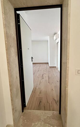 Appartamento trilocale in vendita in Via San Simplicio, Olbia