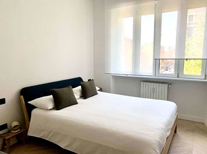 Appartamento bilocale in affitto in Viale Carlo Troya, Solari, Milano