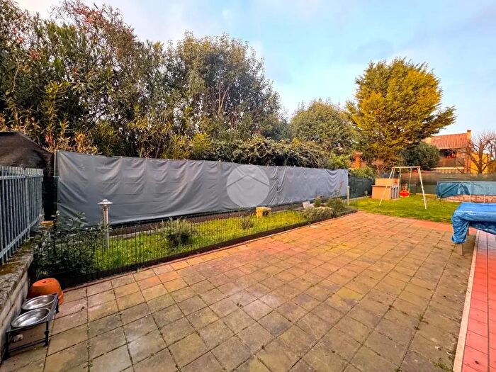 Appartamento trilocale in vendita in Via Marconi, Castel DAzzano