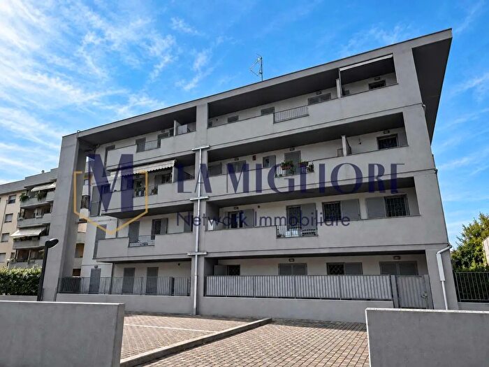 Appartamento trilocale in vendita in Via Niccolò Tommaseo, Prato