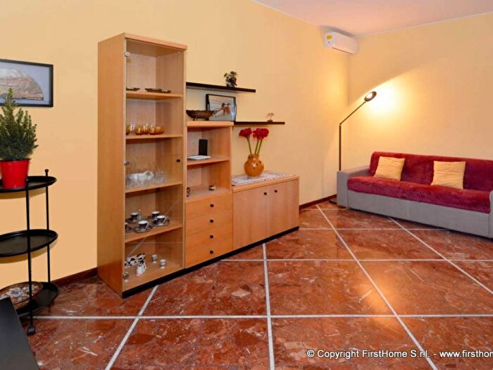 Appartamento bilocale in affitto in via Beldiletto, Famagosta, Milano