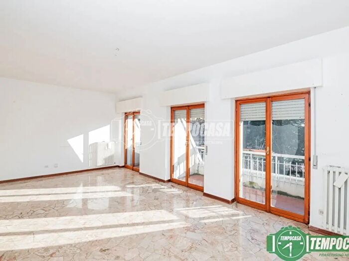 Appartamento trilocale in vendita in Via XV Martiri, Vimodrone