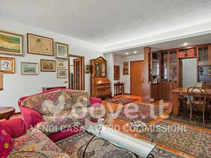 Appartamento quadrilocale in vendita in Via Flaminia, Falconara Marittima