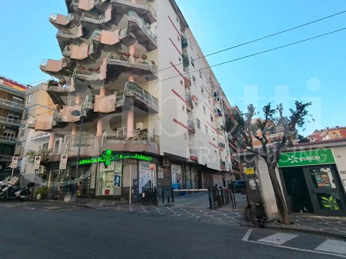 Appartamento trilocale in affitto in Via Liberta, Portici