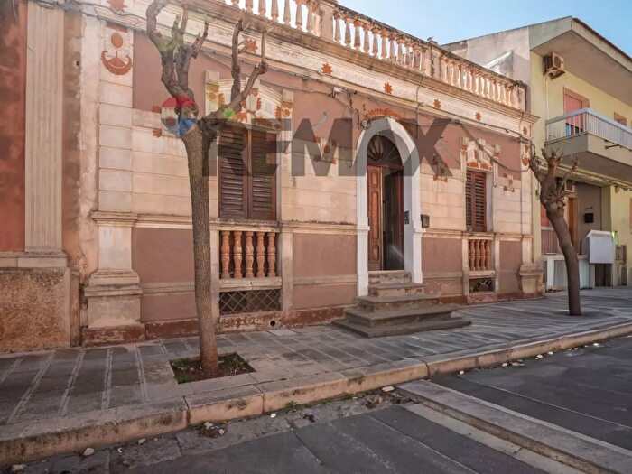 Casa con 10 locali in vendita in Via Roma, Santa Croce Camerina