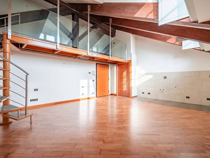 Appartamento bilocale in affitto in San Francesco Da Paola, Via della Rocca, Torino