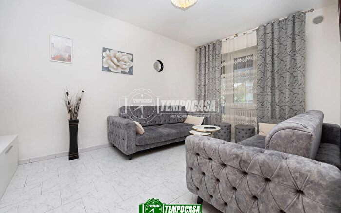 Appartamento trilocale in vendita in Via Pradella, Capriate San Gervasio