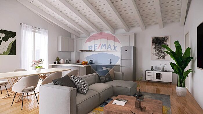 Appartamento quadrilocale in vendita in Via Caduti della Liberazione, Uboldo