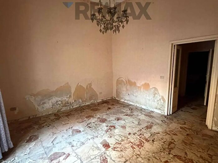 Casa con 7 locali in vendita in Via Carso, Paterno'