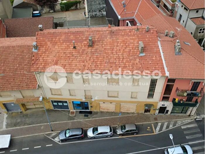 Casa con 11 locali in vendita in Via Novara, Romagnano Sesia