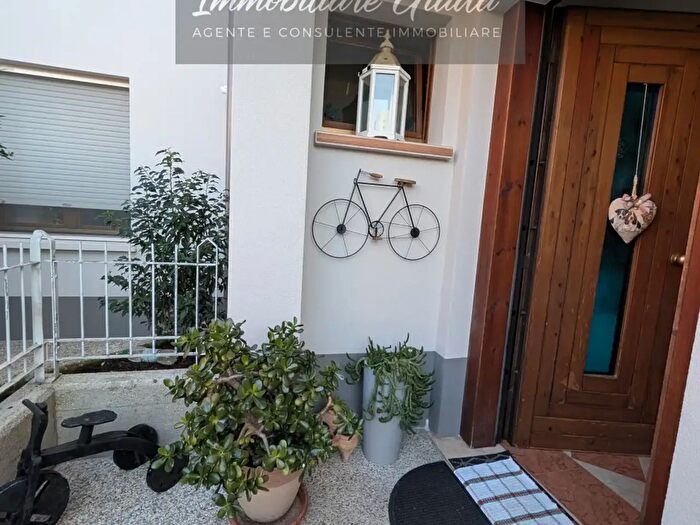 Casa con 6 locali in vendita in Conegliano