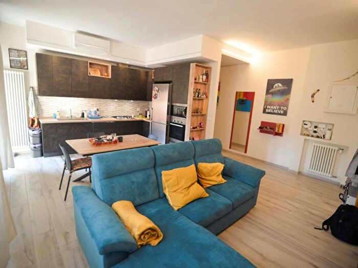 Appartamento trilocale in affitto in Via Romolo Amaseo, San Donato, Bologna