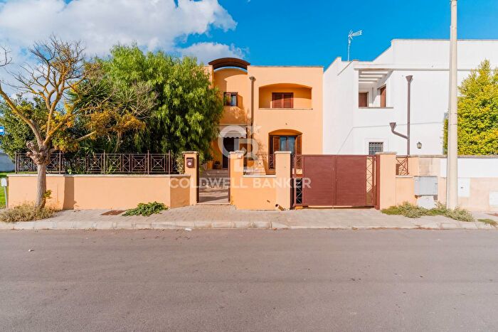 Casa con 5 locali in vendita in Via Ottorino Vaglio, Nardo