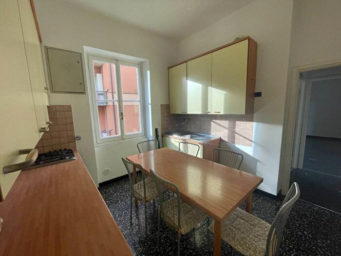 Appartamento bilocale in affitto in Via Benedetto da Cesino, Pontedecimo, Genova