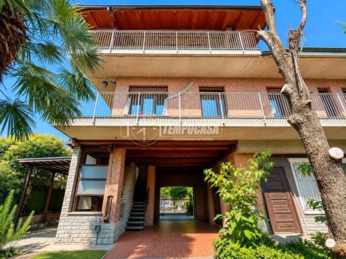 Appartamento con 5 locali in vendita in Alpignano