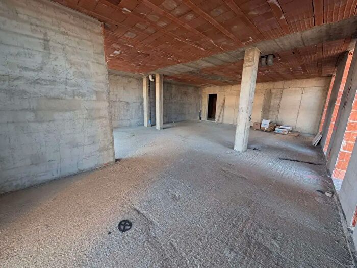 Appartamento trilocale in vendita in Via Lodovica, Vimercate