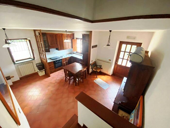 Casa trilocale in affitto in Via della Resistenza, Colombiera Molicciara, Castelnuovo Magra