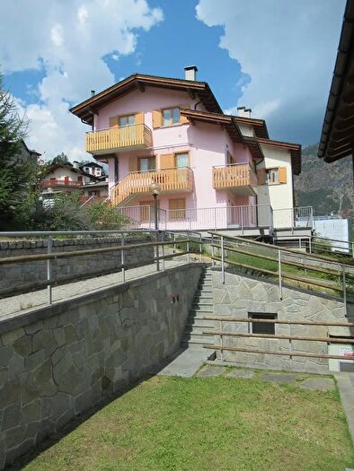 Appartamento quadrilocale in vendita in Chiesa In Valmalenco