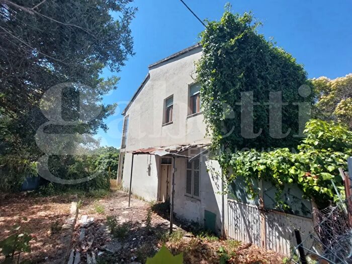 Casa con 5 locali in vendita in Via Quaresima Snc, Mosciano SantAngelo