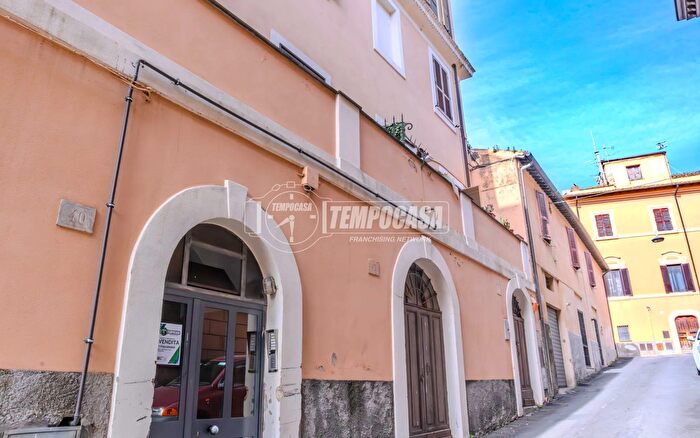 Appartamento trilocale in vendita in Via dello Statuto, Tarquinia