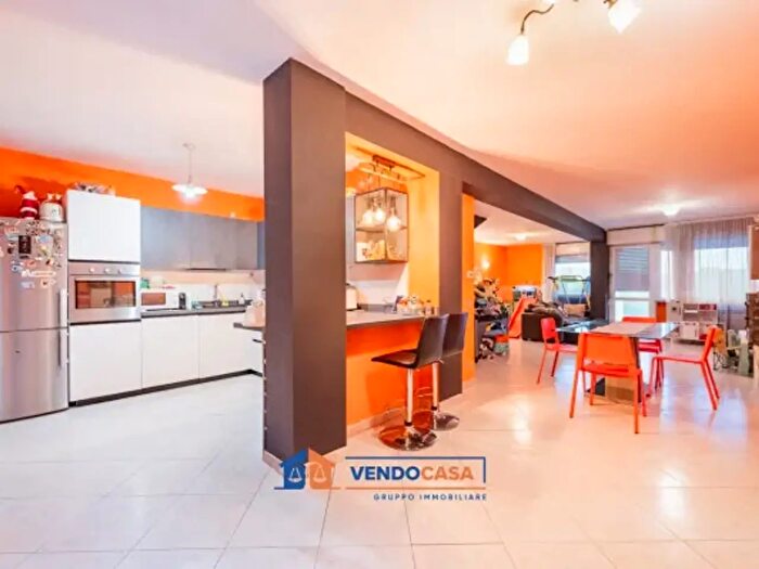 Casa con 6 locali in vendita in Via Alba, Bossolasco