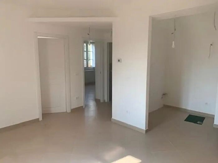 Appartamento con 6 locali in vendita in Calci