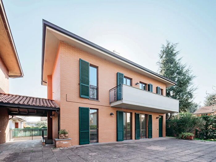 Casa con 8 locali in vendita in Via Campo Roseo, Vaprio DAdda