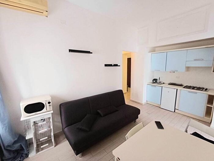 Appartamento bilocale in affitto in Via Campidano, Bonaria, Cagliari