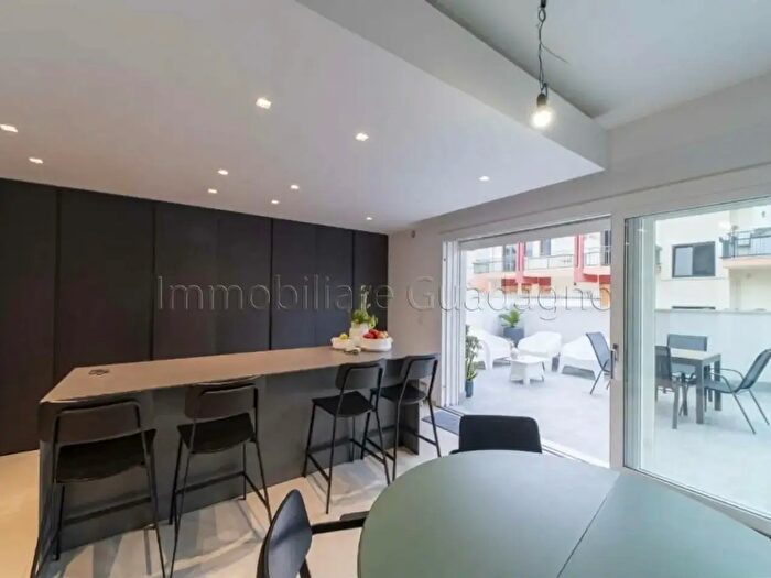 Appartamento con 5 locali in vendita in Via GM Moricino, Lecce