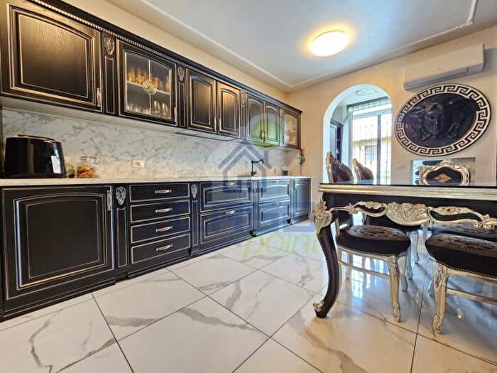 Appartamento quadrilocale in vendita in Via Vittorio Veneto, Desenzano Del Garda