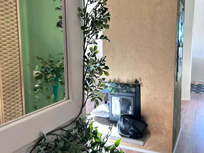 Appartamento trilocale in affitto in Via Circonvallazione, Pisano