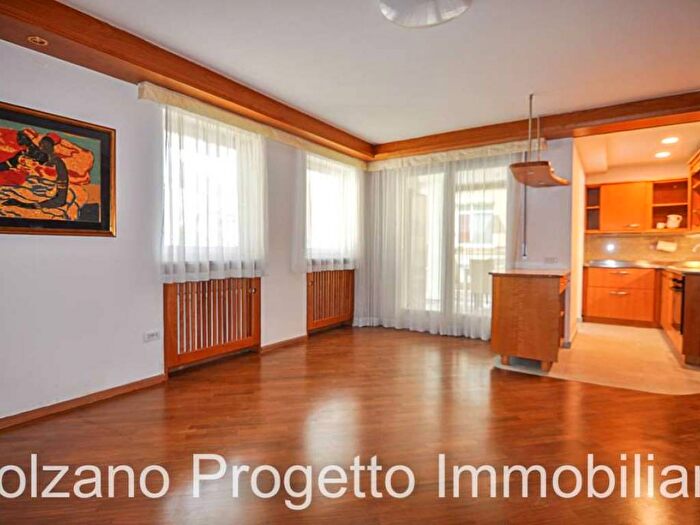 Appartamento trilocale in affitto in Via Fiume, Gries San Quirino, Bolzano