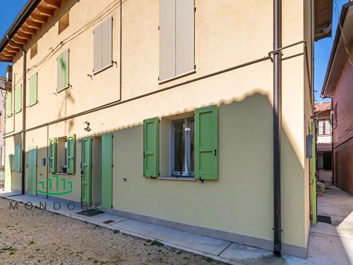 Casa con 5 locali in vendita in Via del Papa Caselle Crevalcore, Crevalcore