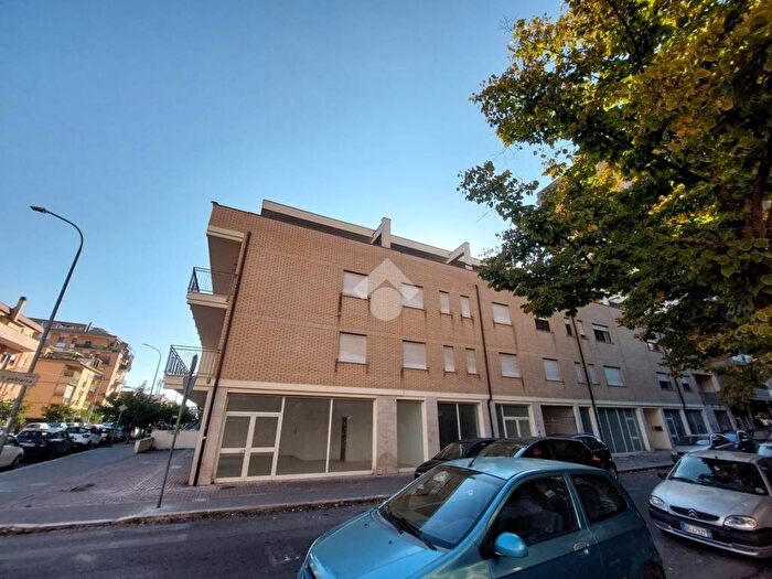 Appartamento bilocale in affitto in VIALE PETRARCA, Centro, Latina