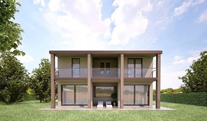 Casa con 5 locali in vendita in Via Cascina Pelada, Cantu