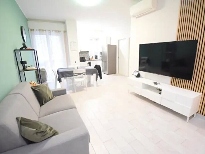 Appartamento trilocale in vendita in Via Antonio Gramsci, Cavenago Di Brianza