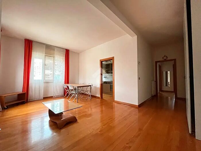 Casa con 6 locali in vendita in Via Lodovico Sambonifacio, Padova