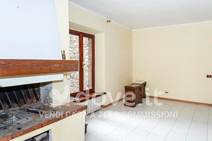 Casa quadrilocale in vendita in Via Giuseppe Mazzini, San Casciano Dei Bagni