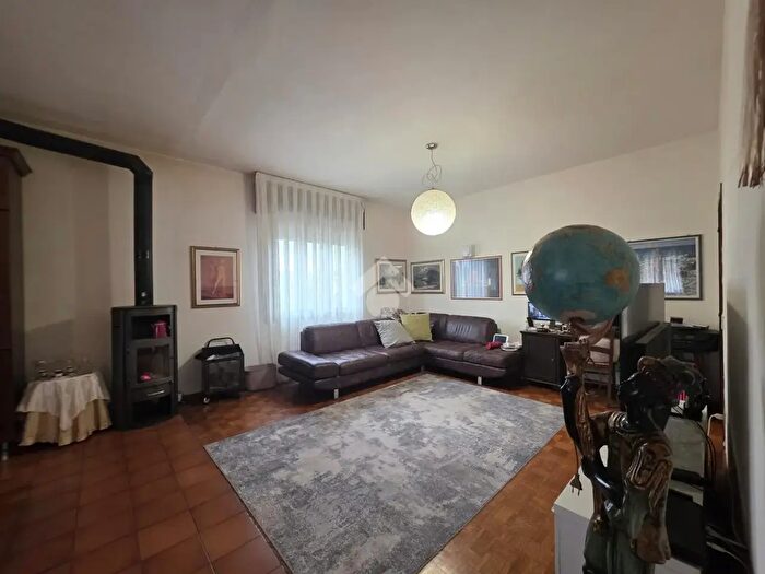 Appartamento trilocale in vendita in Via Martiri della Resistenza, Villanova Di Camposampiero