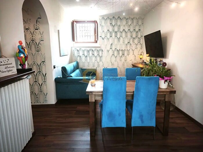 Appartamento trilocale in vendita in Via Longavina, Muscoline