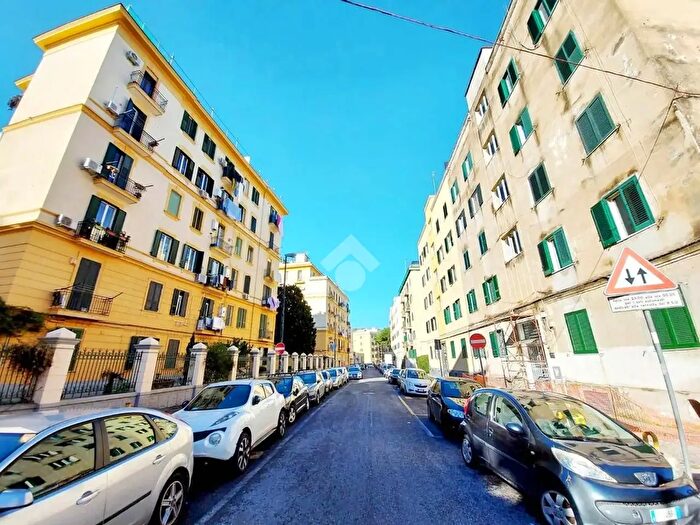 Appartamento bilocale in vendita in Via Giuseppe Donzelli, Napoli