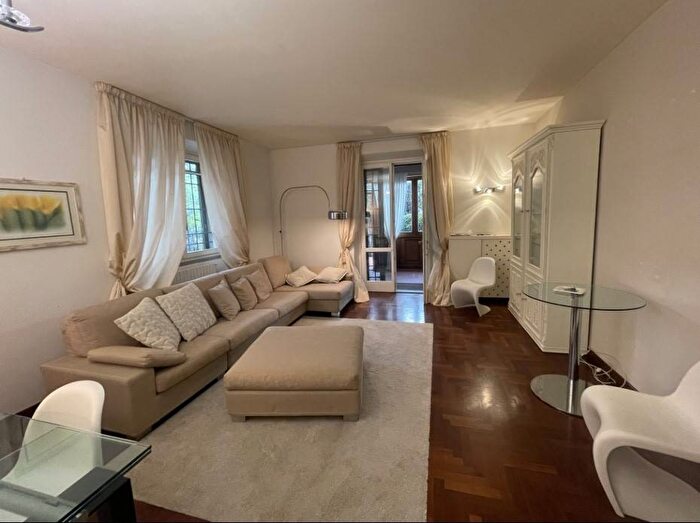 Appartamento con 6 locali in affitto in Via Cesare Balbo, Pietà, Prato