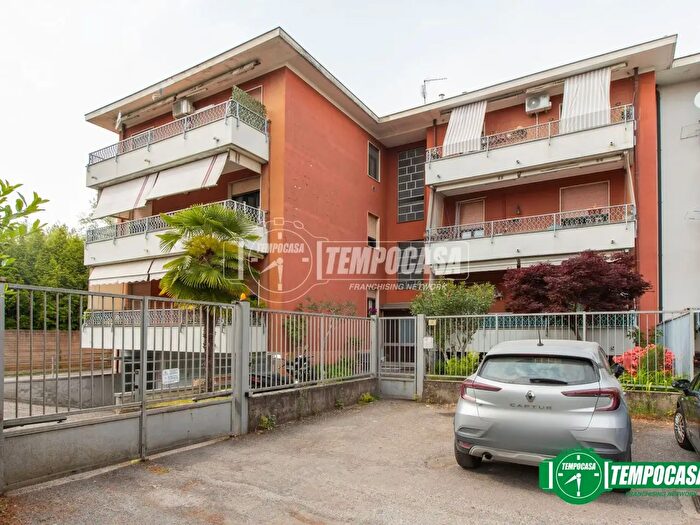 Appartamento trilocale in vendita in Vicolo Mirandola, Busto Arsizio